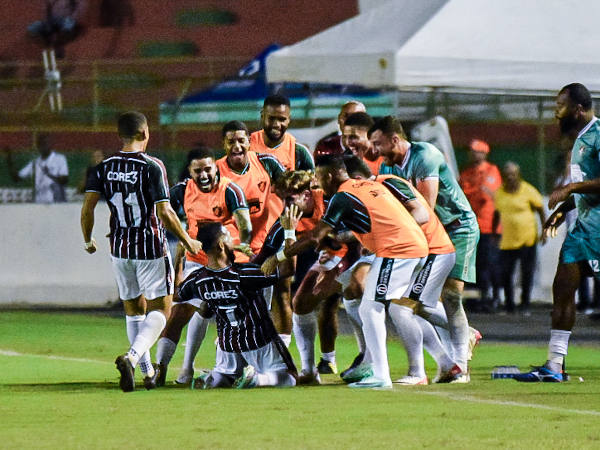 Fluminense de Feira vence e reassume liderança na Série B Baiana